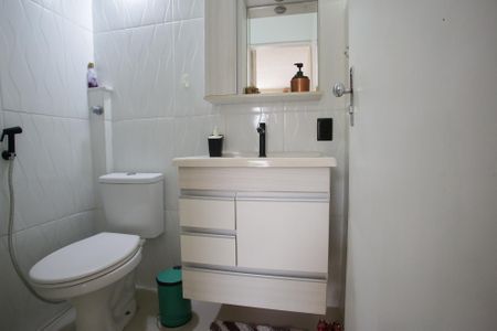 Banheiro de apartamento à venda com 1 quarto, 50m² em Taquara, Rio de Janeiro