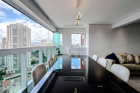 Apartamento à venda com 92m², 2 quartos e 3 vagasVaranda da Sala