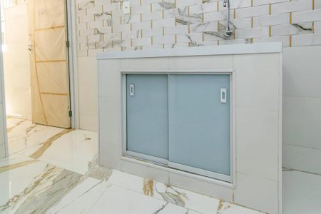 Apartamento à venda com 54m², 2 quartos e sem vagaCozinha - Armários