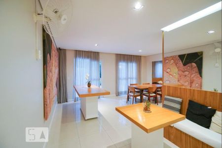 Apartamento à venda com 77m², 2 quartos e 1 vagaÁrea comum