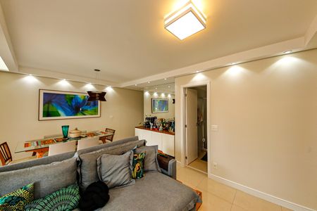 Apartamento à venda com 77m², 2 quartos e 1 vagaSala