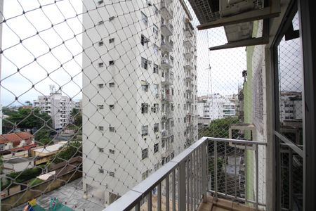 Varanda/Vista de apartamento para alugar com 3 quartos, 110m² em Anil, Rio de Janeiro