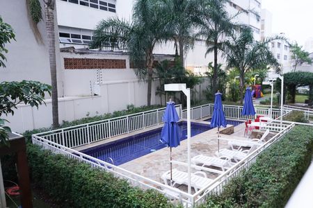 Apartamento à venda com 48m², 2 quartos e 1 vaga Apartamento à venda com 48m², 2 quartos e 1 vagaSacada