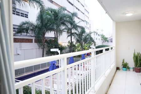 Apartamento à venda com 48m², 2 quartos e 1 vaga Apartamento à venda com 48m², 2 quartos e 1 vagaSacada