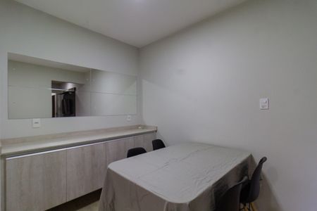 Apartamento para alugar com 70m², 2 quartos e sem vaga