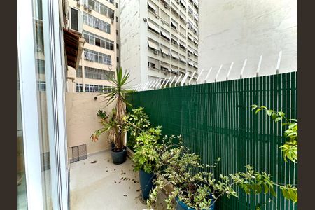 Apartamento para alugar com 130m², 3 quartos e sem vaga