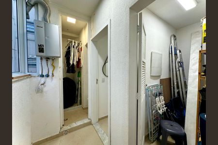Apartamento para alugar com 130m², 3 quartos e sem vaga