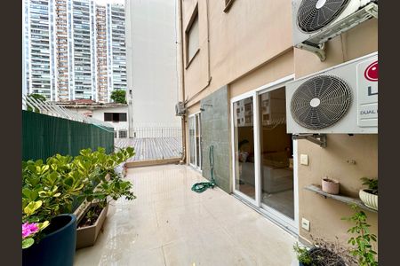 Apartamento para alugar com 130m², 3 quartos e sem vaga