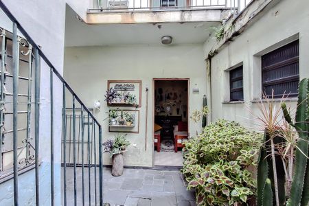 Casa à venda com 300m², 3 quartos e 6 vagasÁrea externa