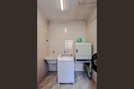 Casa à venda com 300m², 3 quartos e 6 vagasÁrea de Serviço