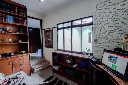 Casa à venda com 300m², 3 quartos e 6 vagasBanheiro