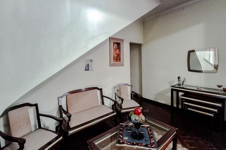 Casa à venda com 300m², 3 quartos e 6 vagasSala