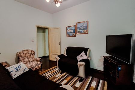 Casa à venda com 300m², 3 quartos e 6 vagasSala de TV