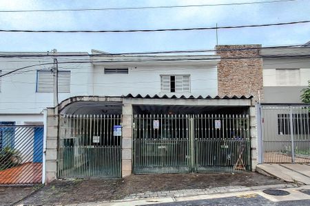 Casa à venda com 300m², 3 quartos e 6 vagasFachada - Plaquinha