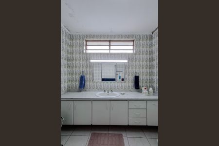 Casa à venda com 300m², 3 quartos e 6 vagasBanheiro da Suíte