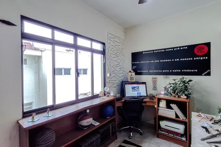 Casa à venda com 300m², 3 quartos e 6 vagasBanheiro