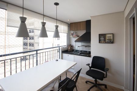 Apartamento à venda com 63m², 2 quartos e 1 vagaVaranda 