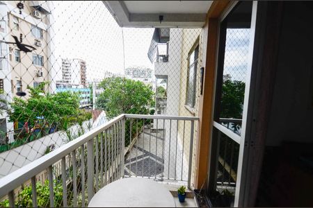 Apartamento à venda com 80m², 2 quartos e 1 vagaSala