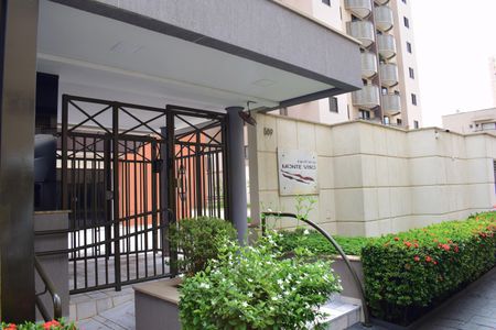 Apartamento para alugar com 90m², 2 quartos e 2 vagasFachada e portaria