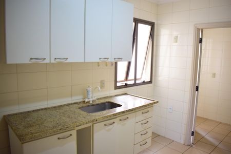 Apartamento para alugar com 90m², 2 quartos e 2 vagasCozinha - Armários