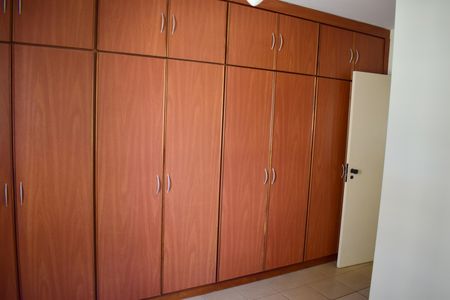 Apartamento para alugar com 90m², 2 quartos e 2 vagasSuíte