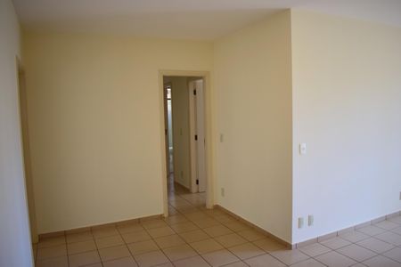 Apartamento para alugar com 90m², 2 quartos e 2 vagasSala