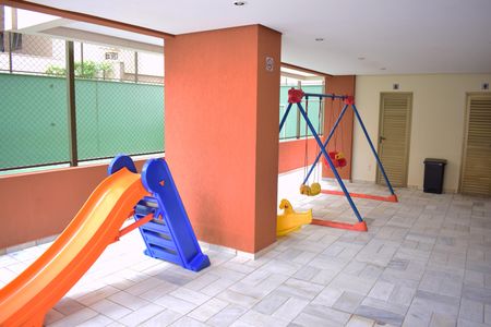 Apartamento para alugar com 90m², 2 quartos e 2 vagasÁrea comum - Playground