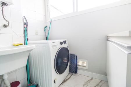 Apartamento à venda com 84m², 2 quartos e 2 vagasÁrea de Serviço