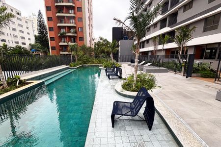 Studio à venda com 25m², 1 quarto e sem vaga Studio à venda com 25m², 1 quarto e sem vagapiscina