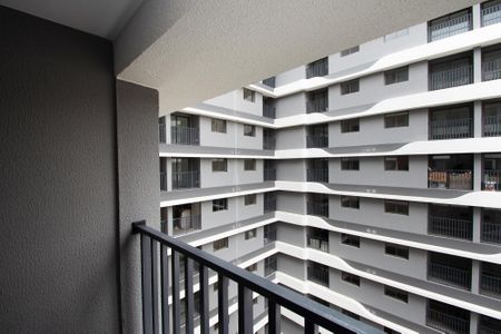 varanda sala de kitnet/studio à venda com 1 quarto, 25m² em Pinheiros, São Paulo