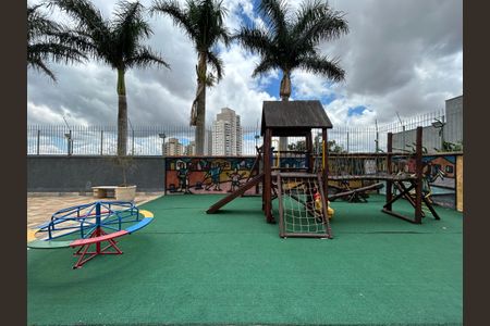 Apartamento para alugar com 59m², 2 quartos e 1 vaga Apartamento para alugar com 59m², 2 quartos e 1 vagaÁrea comum - Playground