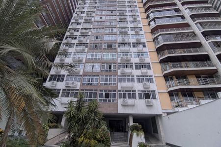 Apartamento à venda com 3000m², 2 quartos e 1 vagaFachada