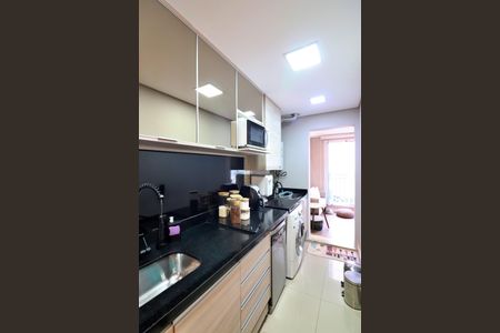 Apartamento à venda com 74m², 2 quartos e 2 vagasCozinha e Área de Serviço