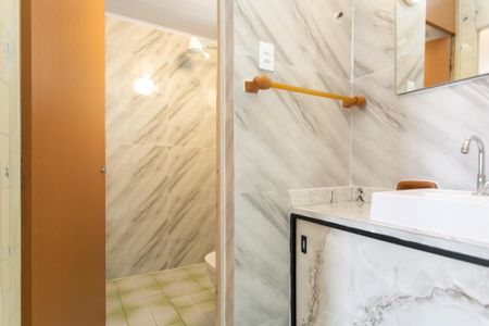 Apartamento para alugar com 55m², 3 quartos e sem vagaBanheiro - Lavatório 