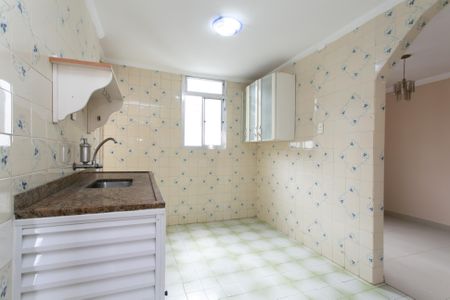 Apartamento para alugar com 55m², 3 quartos e sem vagaCozinha 