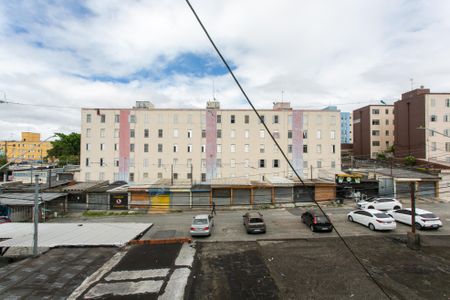 Quarto 1 - Vista  de apartamento para alugar com 3 quartos, 55m² em Conjunto Residencial José Bonifácio, São Paulo