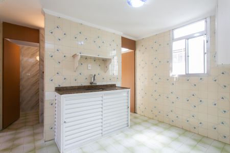 Apartamento para alugar com 55m², 3 quartos e sem vagaCozinha 