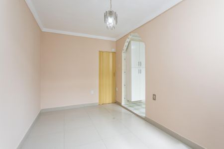 Sala de apartamento para alugar com 3 quartos, 55m² em Conjunto Residencial José Bonifácio, São Paulo