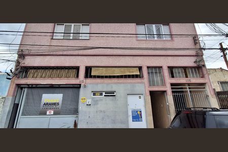 Casa à venda com 630m², 11 quartos e sem vaga Casa à venda com 630m², 11 quartos e sem vagaFachada