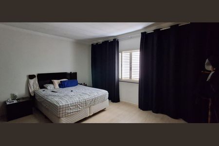 Casa à venda com 630m², 11 quartos e sem vaga Casa à venda com 630m², 11 quartos e sem vagaQuarto 2