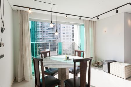 Apartamento para alugar com 78m², 2 quartos e 4 vagasSala de Jantar