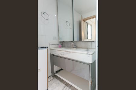 Apartamento para alugar com 78m², 2 quartos e 4 vagasBanheiro suite 