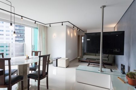 sala de apartamento para alugar com 2 quartos, 78m² em Vila da Serra, Nova Lima