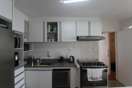 Apartamento para alugar com 146m², 2 quartos e 2 vagasCozinha
