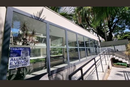 Apartamento para alugar com 146m², 2 quartos e 2 vagas Apartamento para alugar com 146m², 2 quartos e 2 vagasFachada