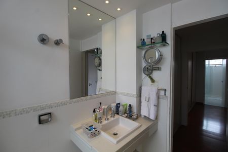 Apartamento para alugar com 146m², 2 quartos e 2 vagasBanheiro 2