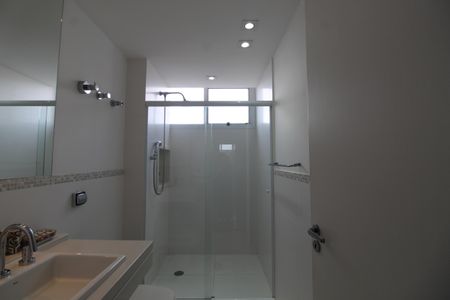 Apartamento para alugar com 146m², 2 quartos e 2 vagasBanheiro 1