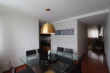 Apartamento para alugar com 146m², 2 quartos e 2 vagasCopa