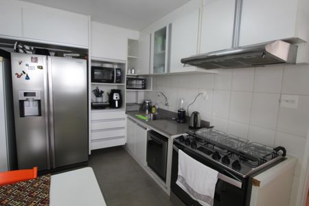 Apartamento para alugar com 146m², 2 quartos e 2 vagasCozinha