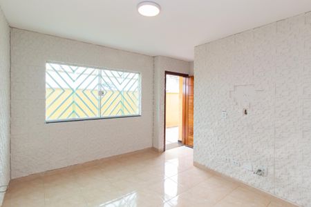Sala de casa de condomínio à venda com 2 quartos, 55m² em Parada Xv de Novembro, São Paulo